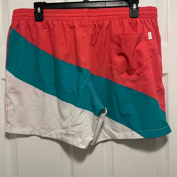 Chubbies Men's Coral and Aqua Swim Trunks - Picture 2 of 4